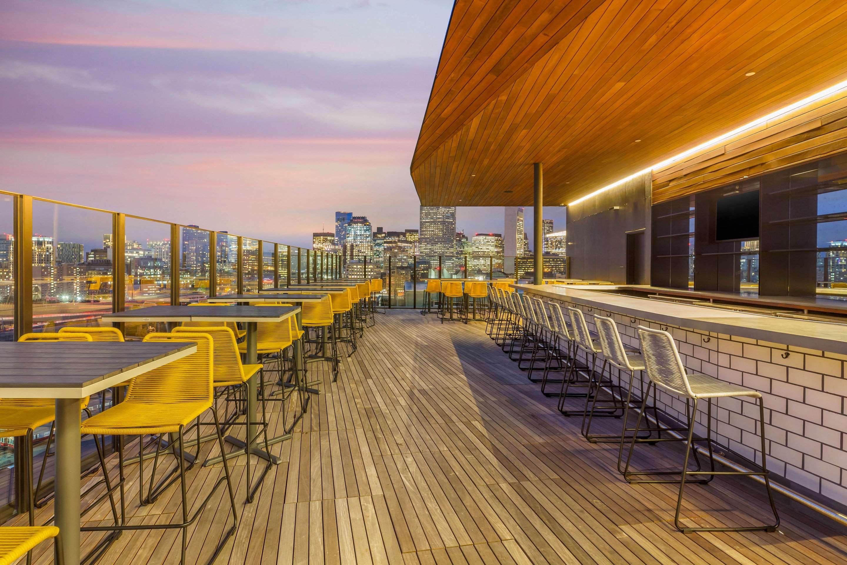 Cambria Hotel Boston Downtown - Seaport Exterior foto